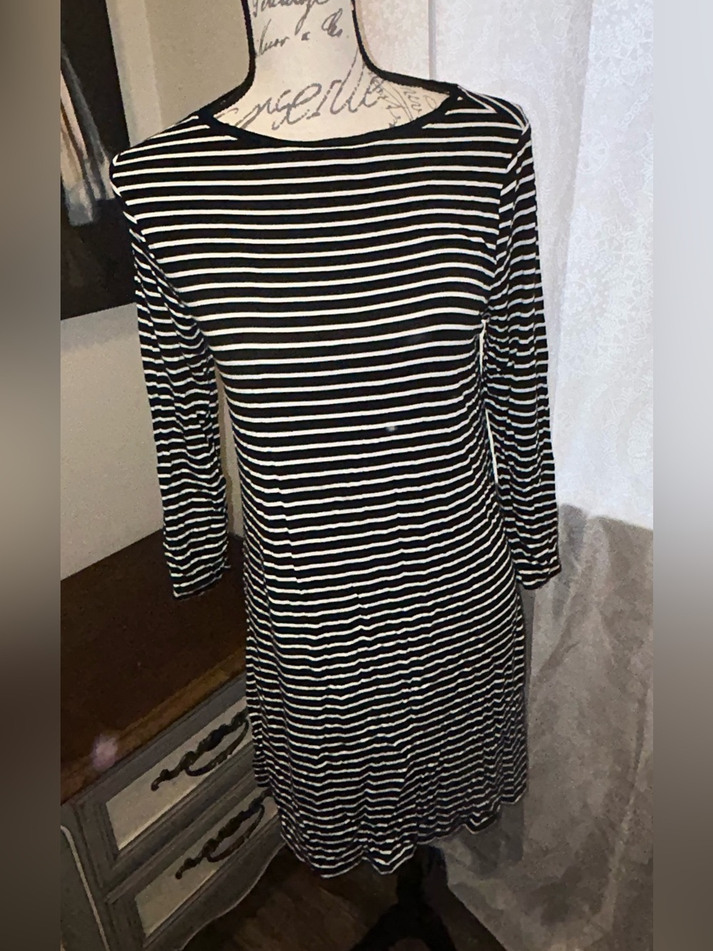 Amazon Essentials Black and White Striped Long-Sleeve Shift Dress